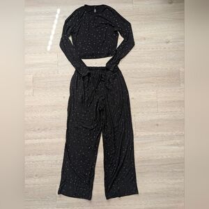 Skims Black Star-Patterned Women's pajamas, Top & bottoms
